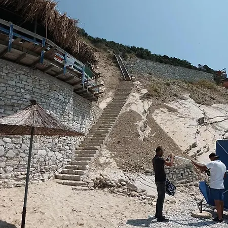 Tefiti ساراندا